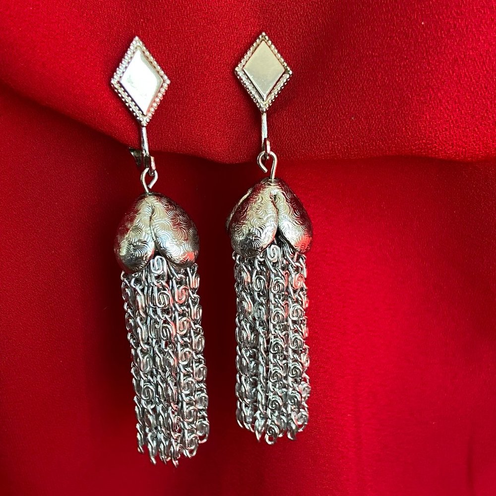 Sarah Coventry Silver Tone Chain Tassel Dangle Clip-On Earrings